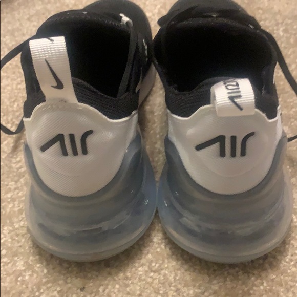 Black and white Nike air max270 - Picture 3 of 5